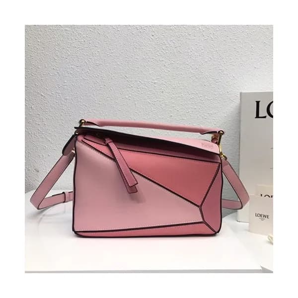 Loewe 2019 Puzzle Small Shoulder Bag, 24CM - 로에베 2… - 1