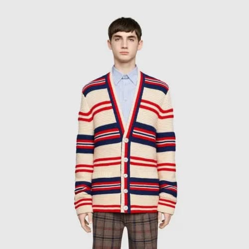 Gucci 2019 Logo V-Neck Wool Cardigan - 구찌 로고 브이넥 울… - 1
