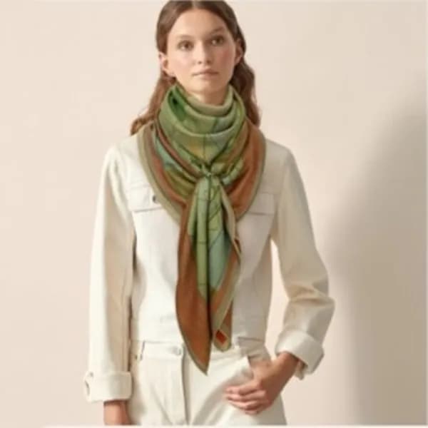 에르메스 여성 그린 양면 스카프 - Hermes Womens Green Scarf - he… - 1