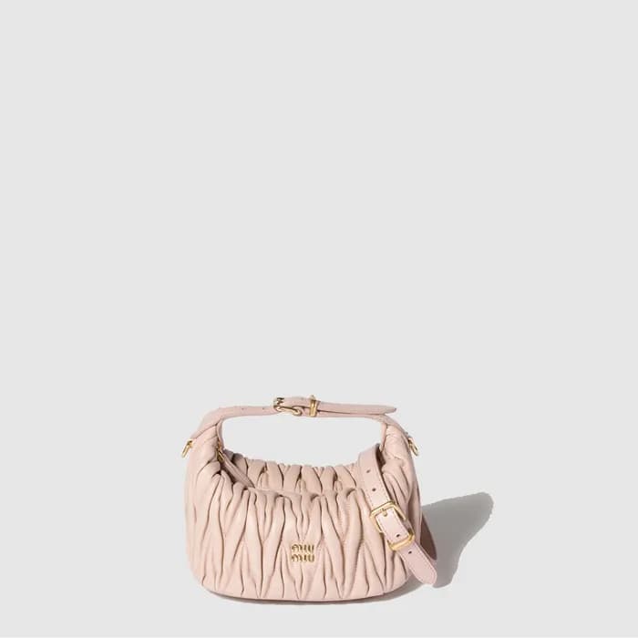 미우미우 여성 마테라쎄 나파 가죽 파우치 - Miumiu Womens Matelasse N… - 1