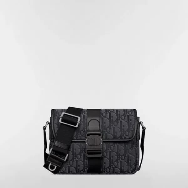 디올 남성 트렉 플랩 크로스 백 - Dior Mens Trek Flap Crossbody … - 1