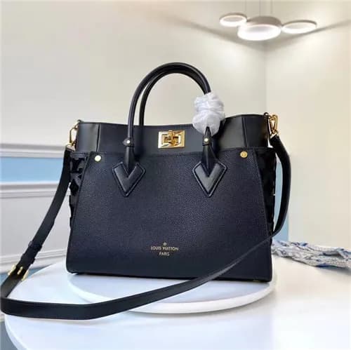 [럭셔리한]Louis Vuitton 2021 Women's Leather Tote … - 1