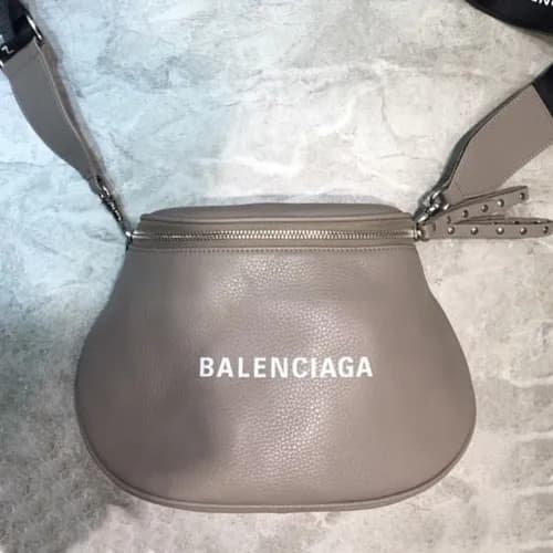 Balenciaga 2019 Leather Shoulder Bag,24CM - 발렌시아가… - 1