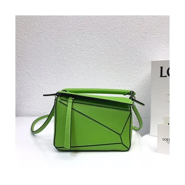 Loewe 2019 Puzzle Mini Shoulder Bag, 18CM - 로에베 20… - 1