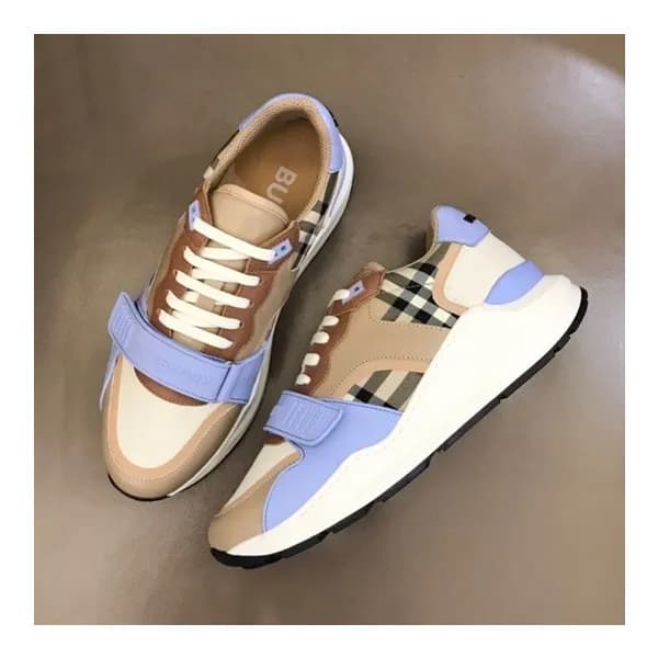 버버리 남/녀 이니셜 퍼플 스니커즈 - Unisex Purple Sneakers - bur… - 1