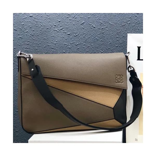 Loewe 2019 Puzzle Messenger Shoulder Bag, 36.5CM -… - 1