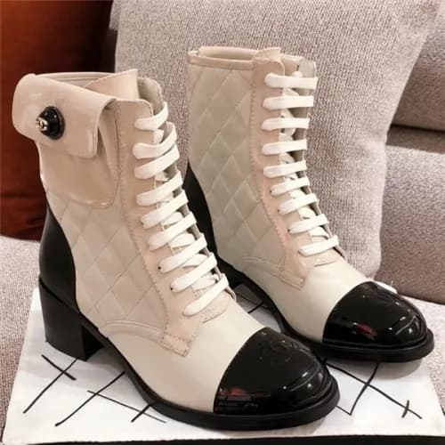 Chanel 2020 Women's Leather Ankle Boots - 샤넬 2… - 1