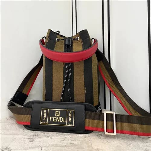 [펜디]Fendi 2021 Men's Fabric Bucket Shoulder Ba… - 1