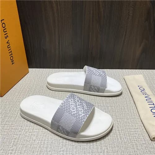 Louis Vuitton 2021 Men's Leather Slipper,LOUS2… - 1