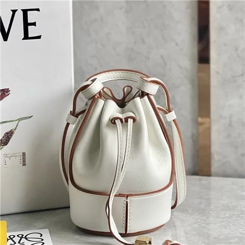 [러블리한]Loewe 2021 Women's Leather Mini Bucket S… - 1