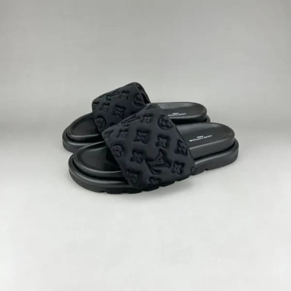 루이비통 남/녀 이니셜 블랙 슬리퍼 - Unisex Black Slippers - lou0… - 1