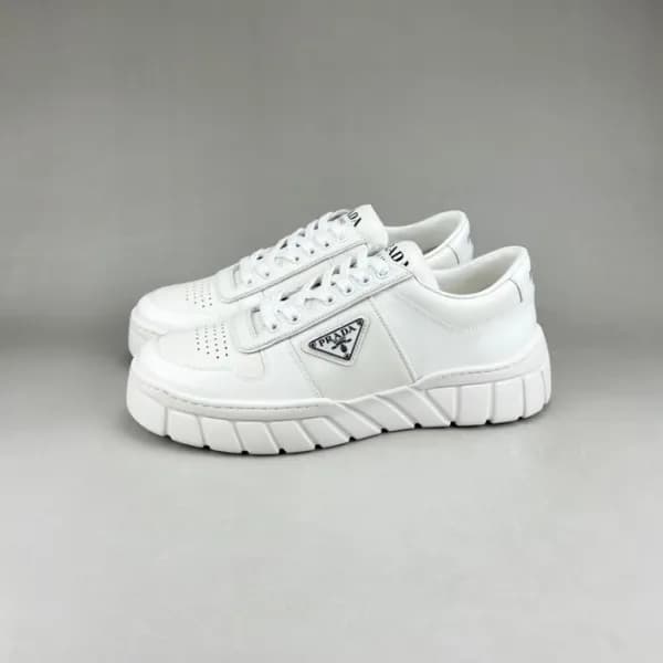 프라다 남성 클래식 화이트 스니커즈 - Mens White Sneakers - pra027… - 1