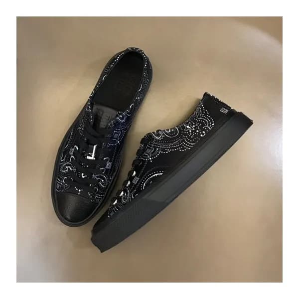 지방시 남성 블랙 스니커즈 - Givenchy Mens Black Sneakers - gi… - 1