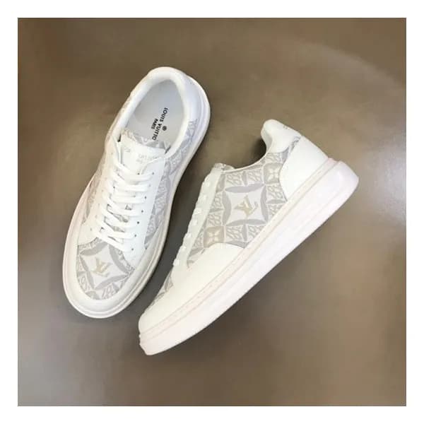 루이비통 남성 그레이 스니커즈 - Louis vuitton Mens Gray Sneaker… - 1