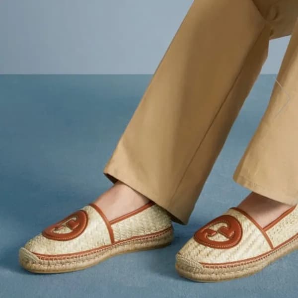 구찌 남/녀 오피디아 베이지 슬립온 - Gucci Unisex Beige Slip-on -… - 1