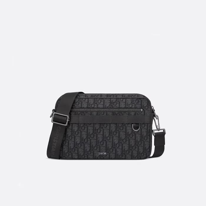 디올 남성 오블리크 사파리 맥시 스트랩백 - Dior Mens Oblique Strap B… - 1