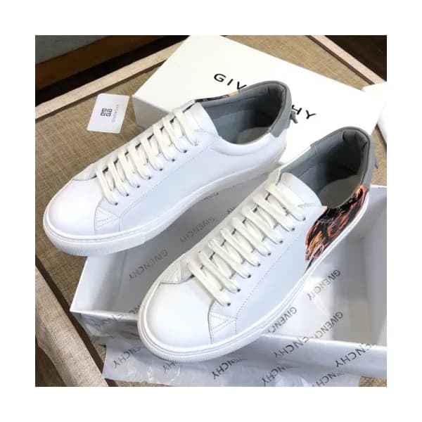 GIVENCHY 2018 MENS LEATHER SKEAKERS - 지방시 남성 레더 스니… - 1