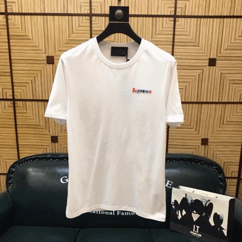 Supreme 2019 Mens Logo Cotton Short Sleeved Tshirt… - 1
