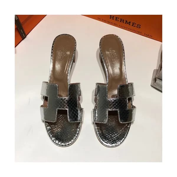 Hermes 2019 Ladies Oasis Leather Middle Heel Slipp… - 1
