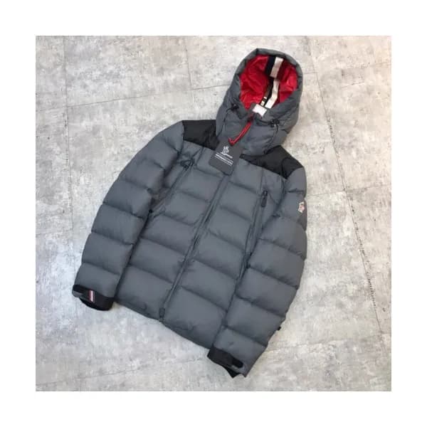 Moncler 2019 Mens Patch Logo Modern Duck Down Pad… - 1