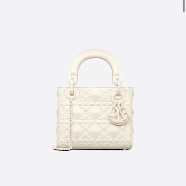 디올 여성 화이트 레이디백 - Dior Womens White Lady Bag - di22… - 1
