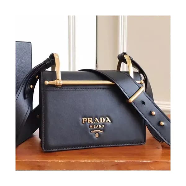 Prada 2019 Leather Shoulder Bag,20CM - 프라다 2019 레더… - 1