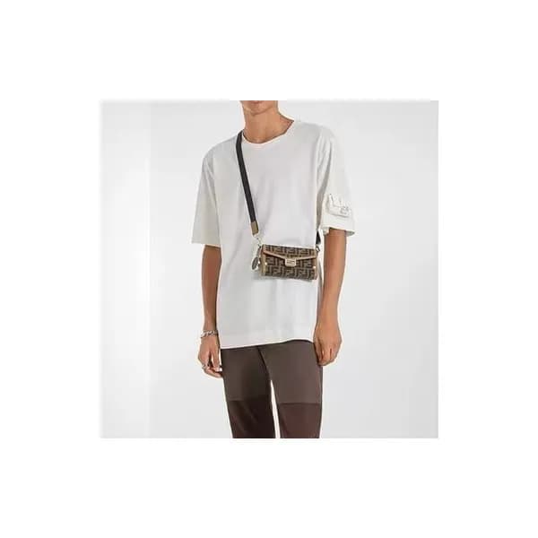 펜디 남성 화이트 크루넥 반팔티 - Fendi Mens White Short sleeved… - 1