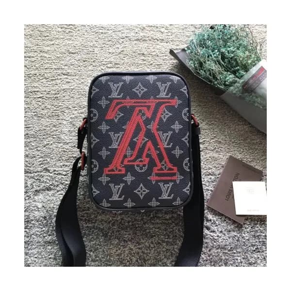 Louis Vuitton Danube Cross Bag,16cm - 루이비통 다뉴브 남여공… - 1