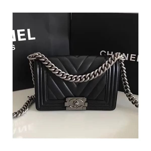 Chanel Leboy Leather Chain Shoulder Bag ,20CM - 샤… - 1