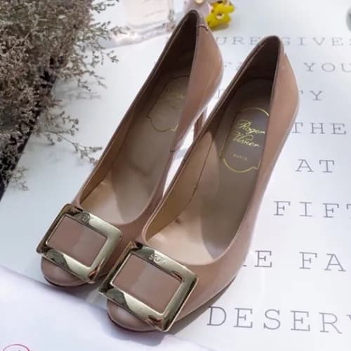 Roger Vivier 2019 Ladies Belle Patent-leather Cour… - 1