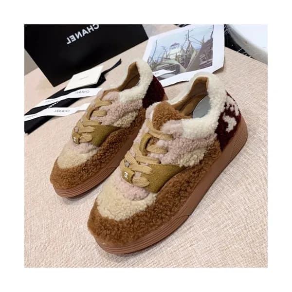 Chanel 2019 Ladies Lambs Wool Sneakers - 샤넬 2019 여… - 1