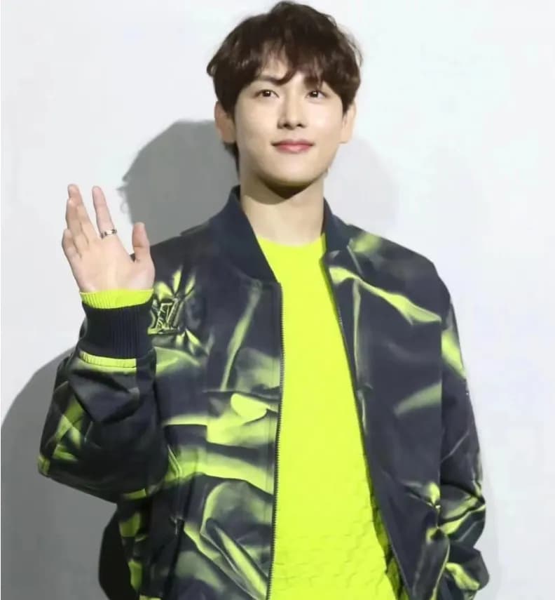 루이비통 남성 모던 블랙 자켓 - Louis vuitton Mens Black Jacket… - 1