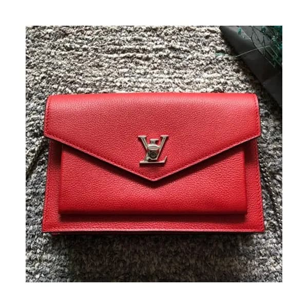 Louis Vuitton Pochette My Lock Me Chain Shoulder B… - 1