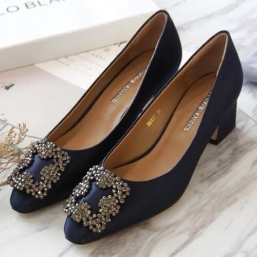 Monolo Blahnik 2019 Ladies Hangisi Satin Jewel Pum… - 1