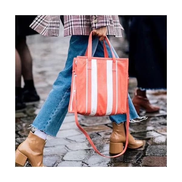 Balenciaga 2019 Bazar Leather Tote Shoulder Shoppe… - 1