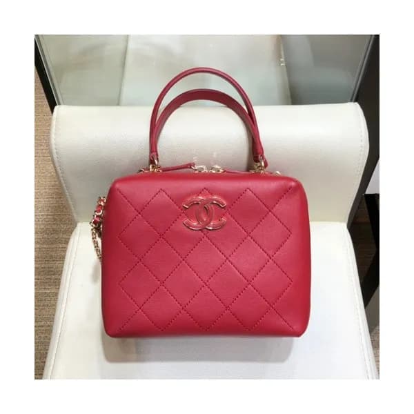 Chanel 2019 Leather Tote Shoulder Bag ,20CM - 샤넬 2… - 1