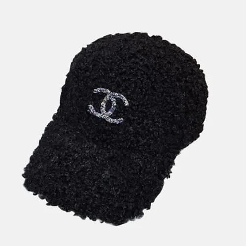 Chanel 2019 Ladies Lambs Wool Cap - 샤넬 2019 여성용 램스… - 1