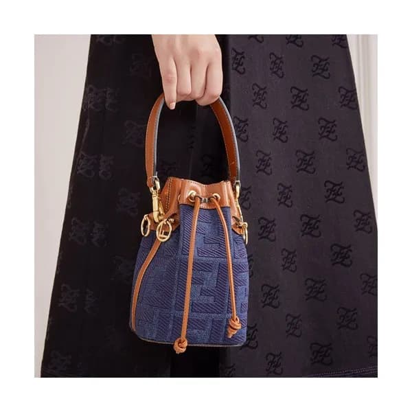 Fendi 2020 Mon Tresor Bucket Tote Shoulder Bag ,18… - 1