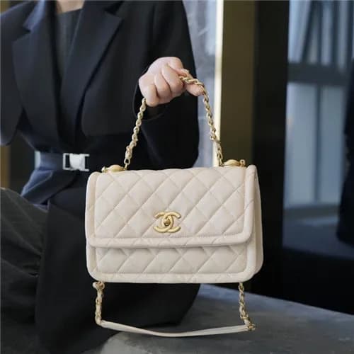 [샤넬] Chanel 2020 Women's Leather Chain Shoulde… - 1