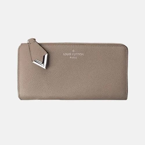 Louis Vuitton 2018 Women's Wallets Comete Wall… - 1