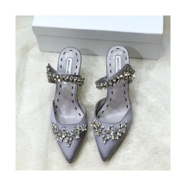 Monolo Blahnik 2019 Ladies Silk Middle Heel Slippe… - 1