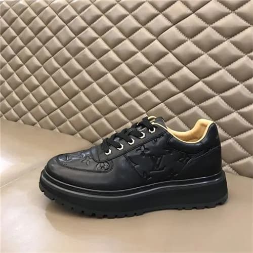 Louis Vuitton 2020 Men's Leather Sneakers - 루이… - 1