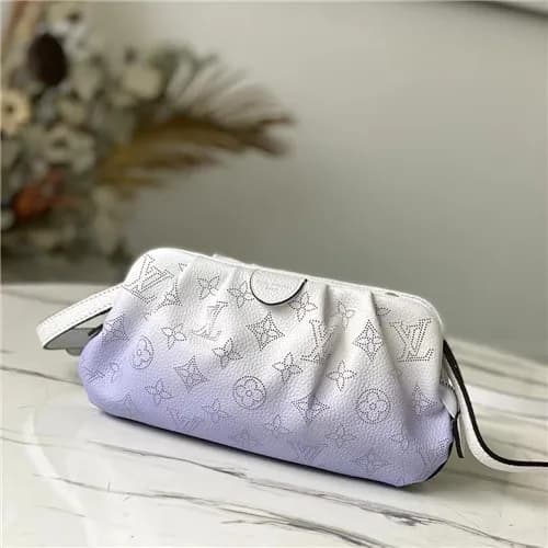 [루이비통]Louis Vuitton 2021 Women's Leather Pouch… - 1