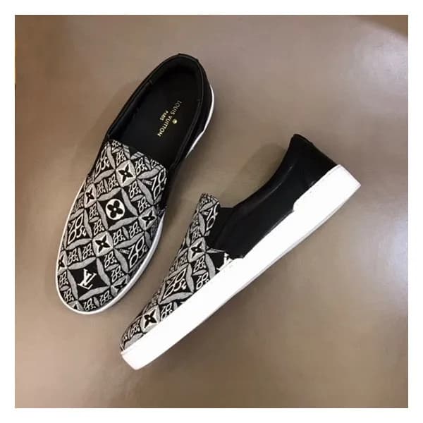루이비통 남성 모노그램 블랙 로퍼 - Mens Black Loafer - lou04969x - 1
