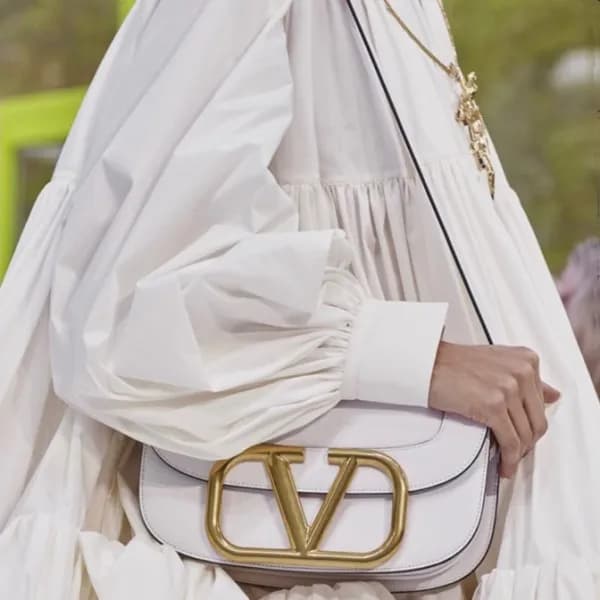 발렌티노 여성 화이트 숄더백 - Valentino Womens White Shoulder … - 1