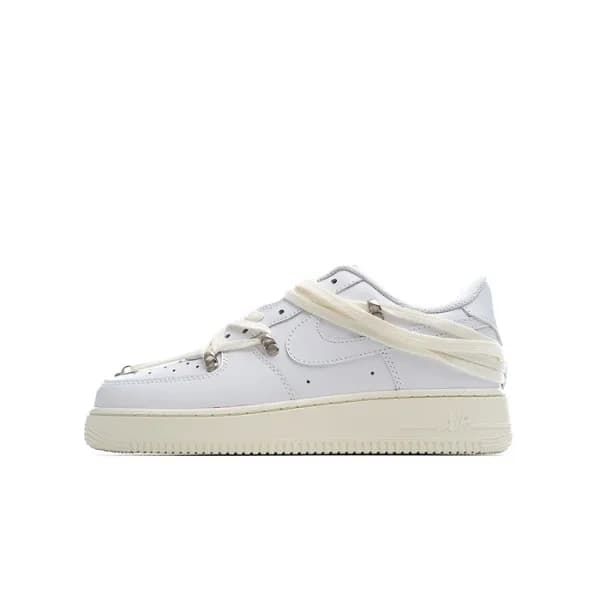 나이키 남/녀 화이트 스니커즈 - Nike Air Force 1 Unisex Sneaker… - 1