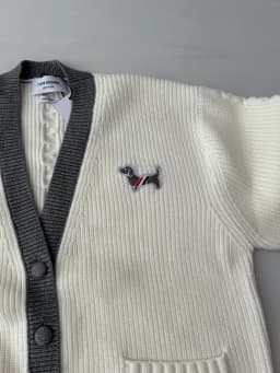 Thom Browne 톰브라운 남성 브이넥 가디건 - Thom Browne Mens V-neck Cardigan… 검수 사진 4