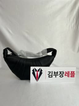 르메르 르메르 남/녀 미디엄 크루아상 백 - Lemaire Unisex Medium Croissa… 검수 사진 2