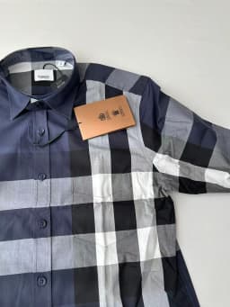 Burberry [버버리]Burberry 2025 Mens Vintage Basic Tshirts - 버버… 검수 사진 3