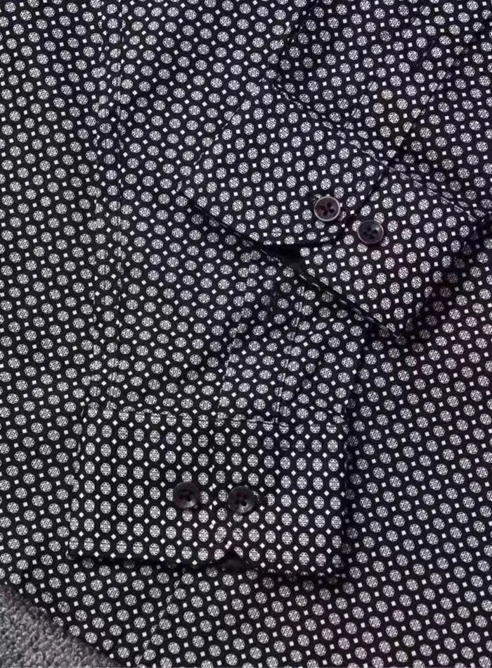 9784_15417575160988.jpg